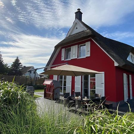 Fischer'S Ferienhaus Ruegen Mit Sauna Und Kamin Ummanz Exterior photo